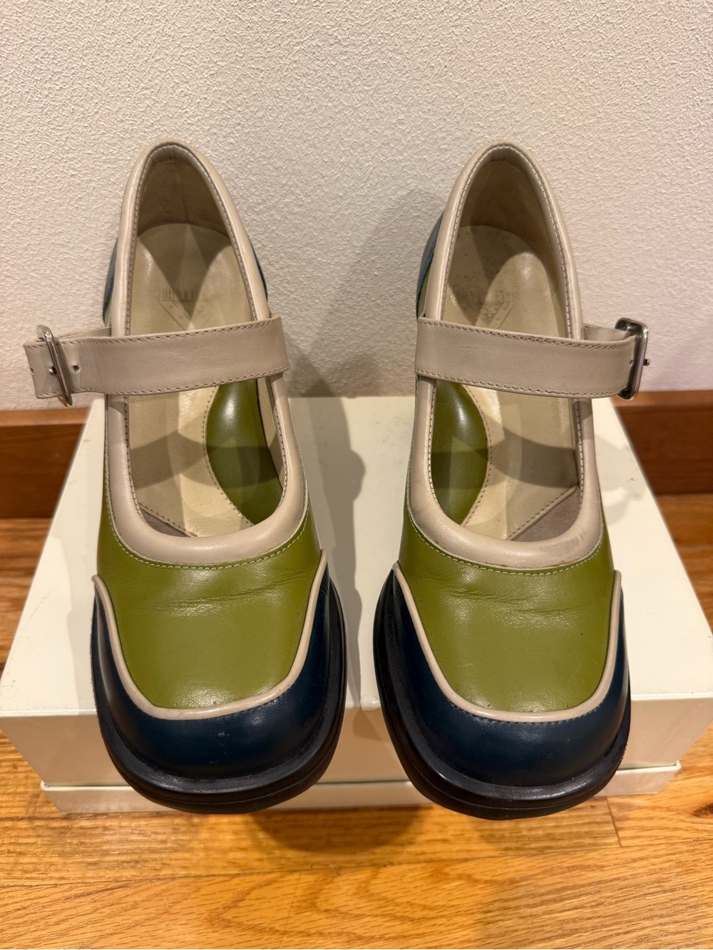 John Fluevog Minis Gorgeous Mary Jane pumps 6.5